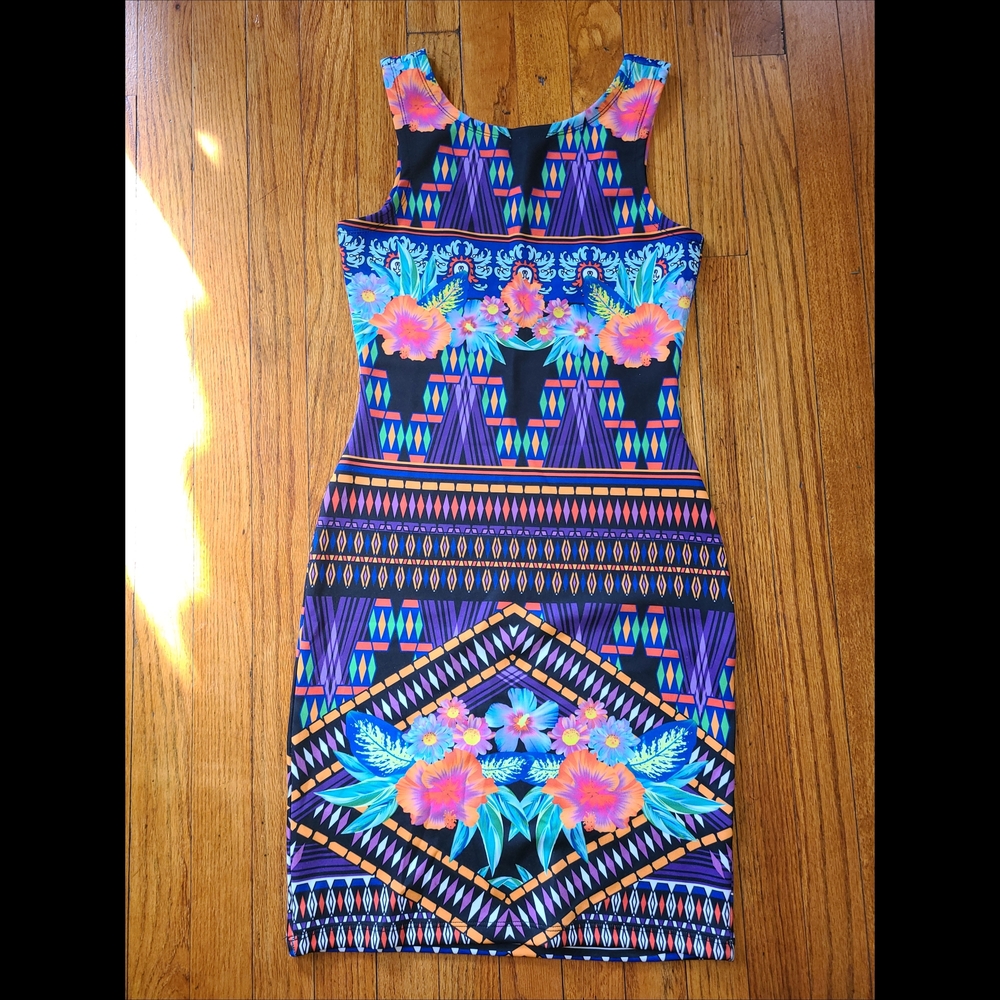 Sleeveless Floral Geometric Midi Dress in Black and Purple